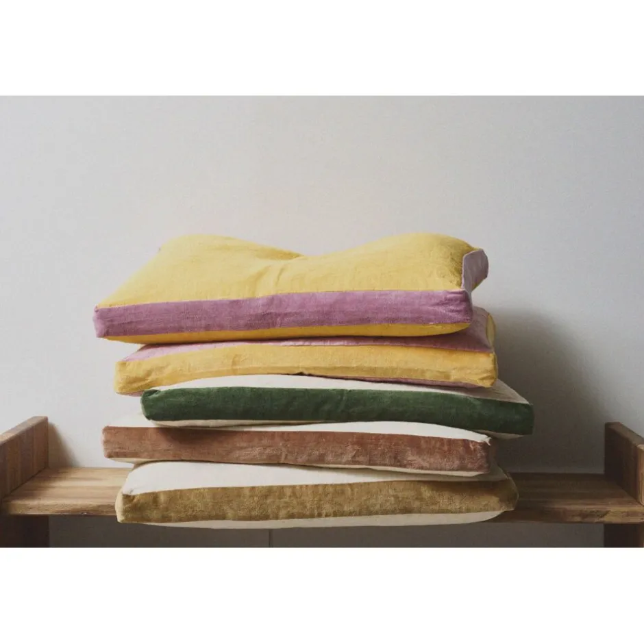 Pomax Coussins-ALPHA BORDERS - coussin - lin / velours - L 60 x W 40 cm - vert